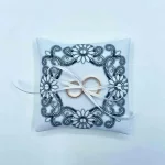 Подушка декоративна весільна під обручки в золоті ППО_102 (з намистинами) 