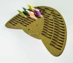 Підставка для бобін (шпуль) ТМ Embroidery Craft з магнітом для голок 45 прорізів. Прорізи з фіксатором 24*13 карпатська ялинка PB-002k