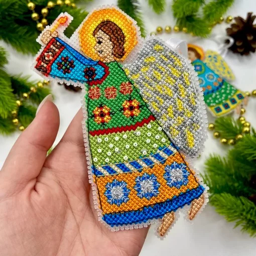 Набір для вишивки на пластиковій канві &quot;Різдв_яний янгол зі свічокю&quot; VPC_051