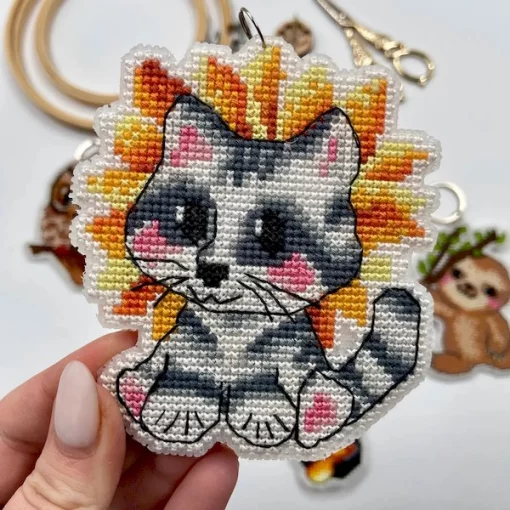 Брелок для вишивки хрестиком на пластиковій канві &quot;Єнот&quot;, VPC_004