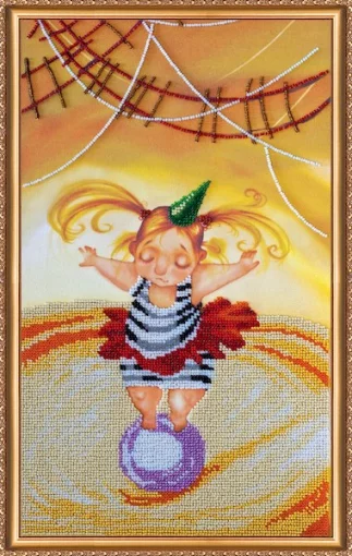 Набір для вишивки бісером "Дівчина на кулі" 