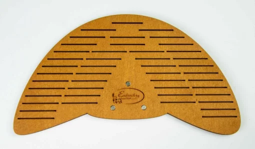 Підставка для бобін (шпуль) ТМ Embroidery Craft з магнітом для голок 45 прорізів 24*13 карпатська ялинка PB-001k